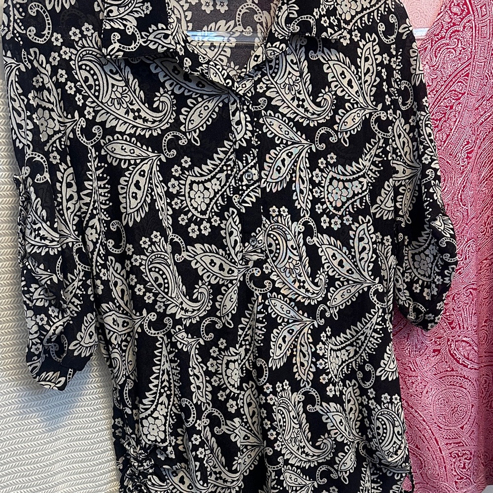 Women's Mixed Pattern Tops Set of 4 Size XL - Picture 8 of 14